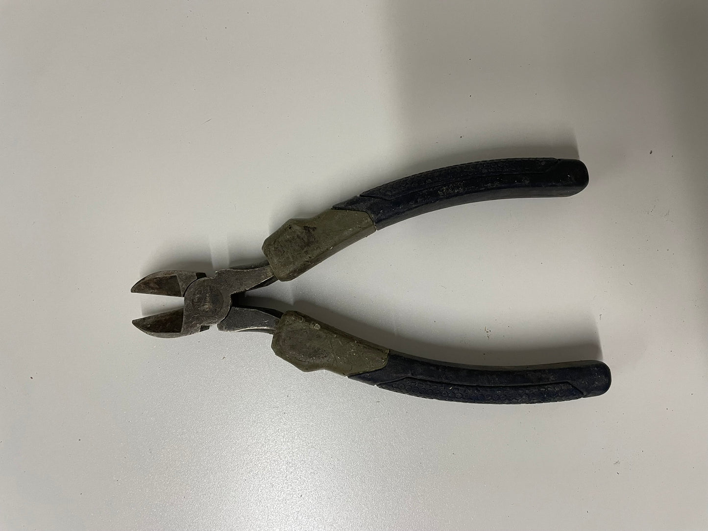 Kobalt 7-in Diagonal cutting pliers