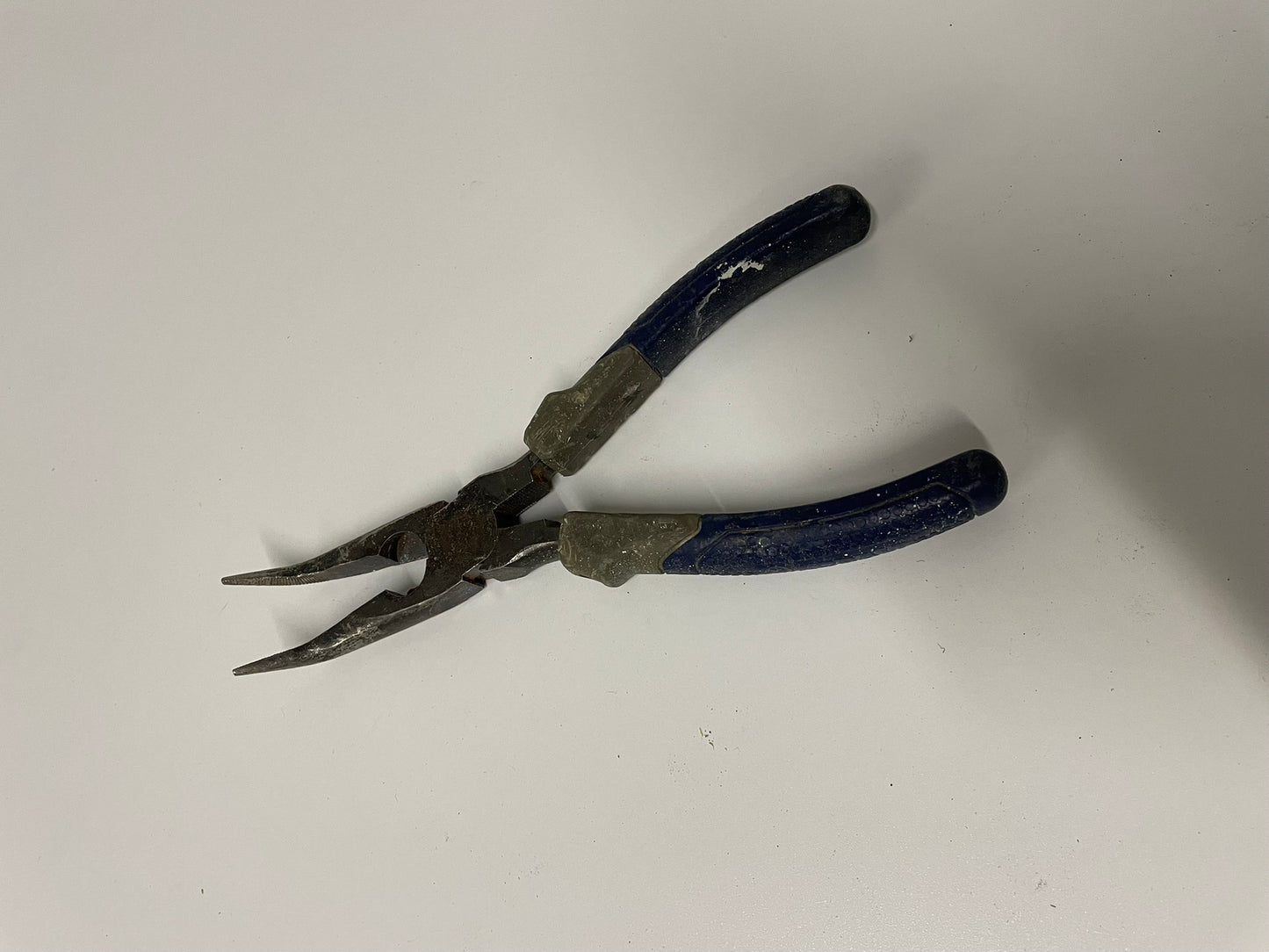 Kobalt 8-in Bent Needle nose pliers