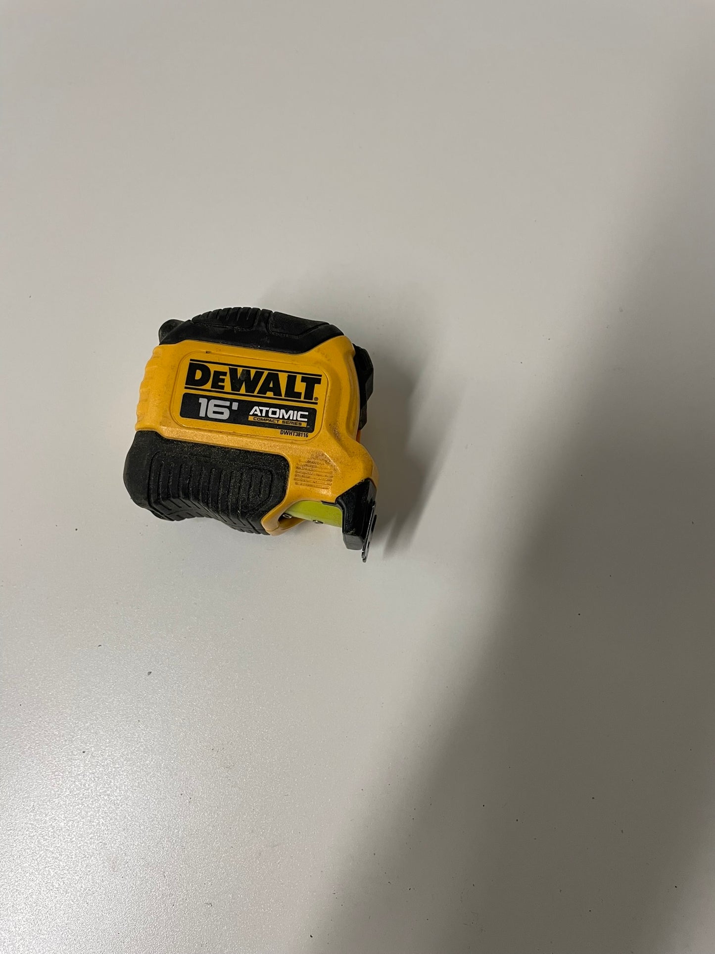 DEWALT ATOMIC 16 ft. x 1-1/8 in. Tape Measure