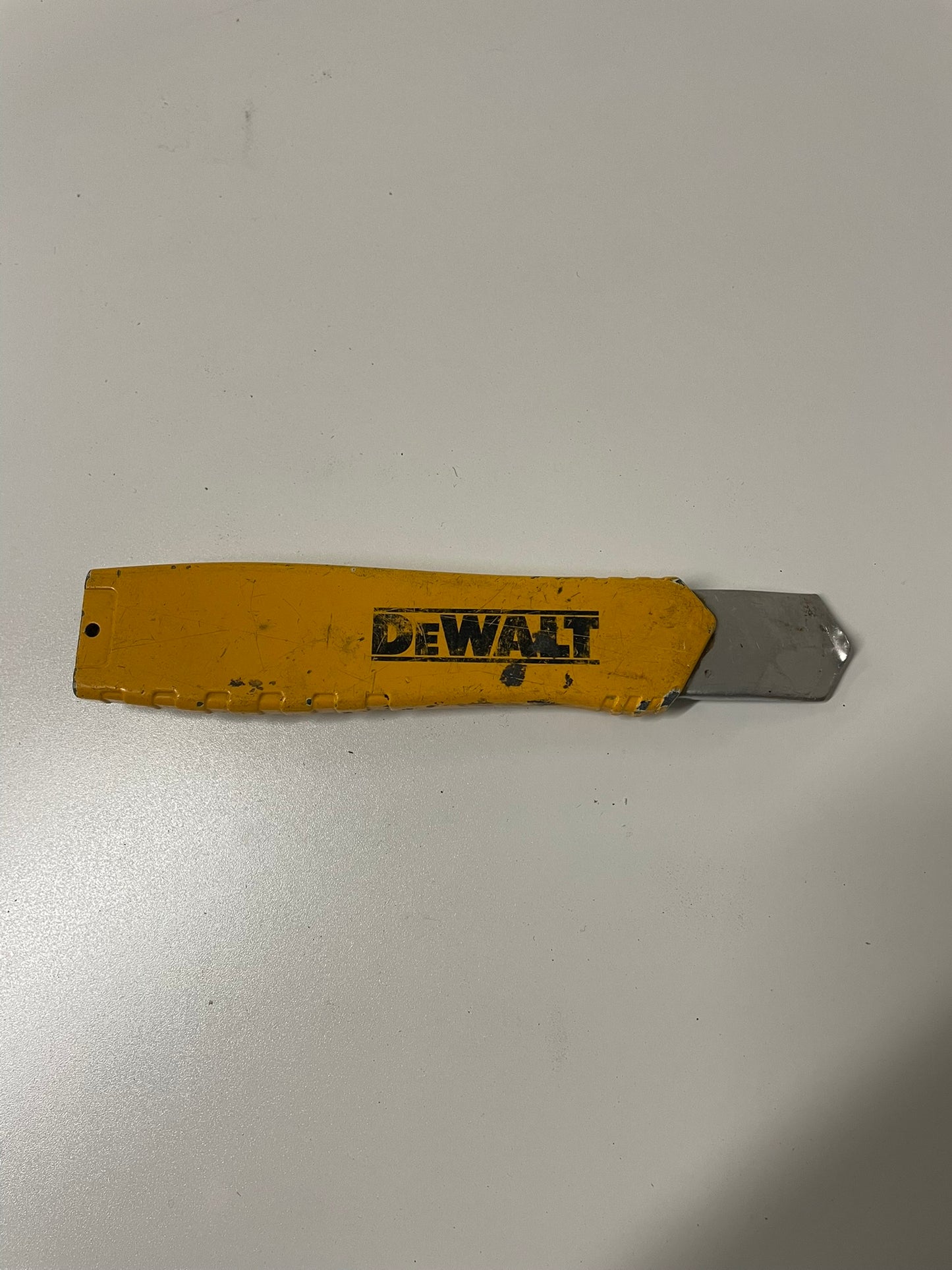 Dewalt 25 mm Metal Body Snap-Off Knife
