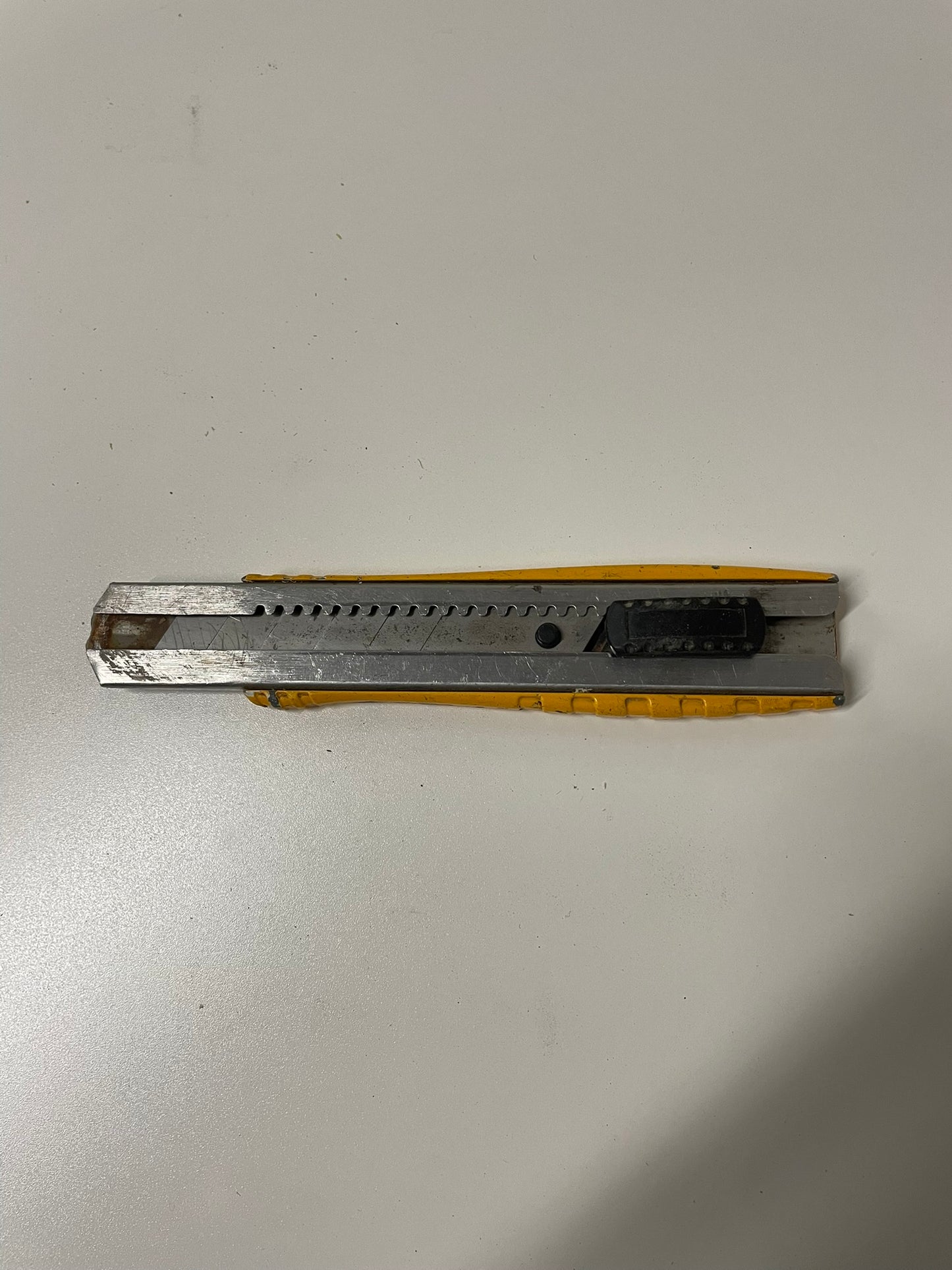 Dewalt 25 mm Metal Body Snap-Off Knife